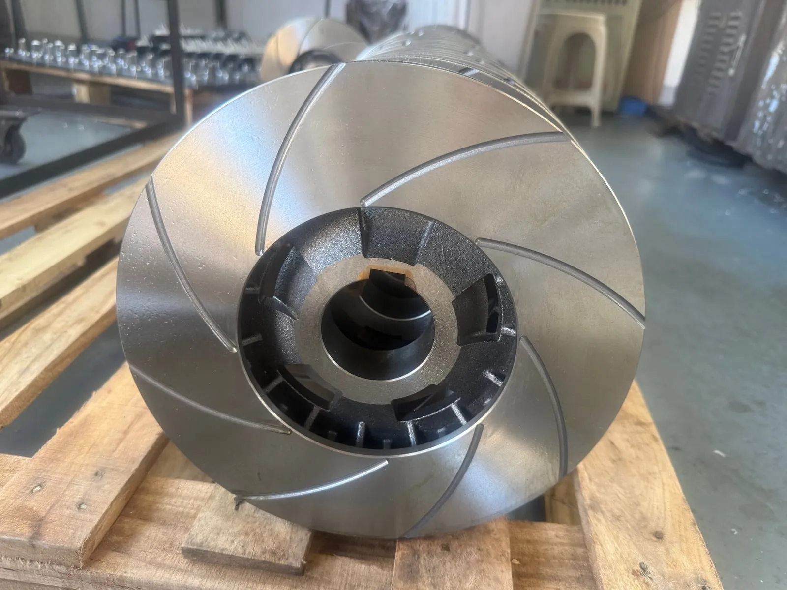 Slotted brake disc